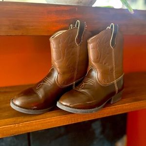 Indoor worn only! Cowboy boots. Scuffed